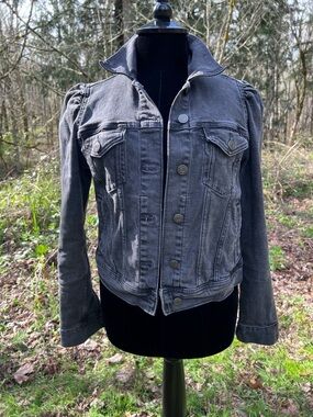 GAP charcoal gray puff shoulder denim jacket XS